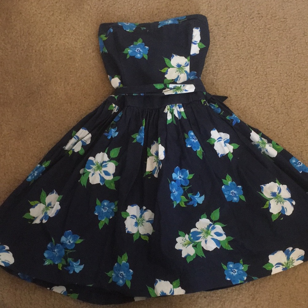 strapless hollister dress